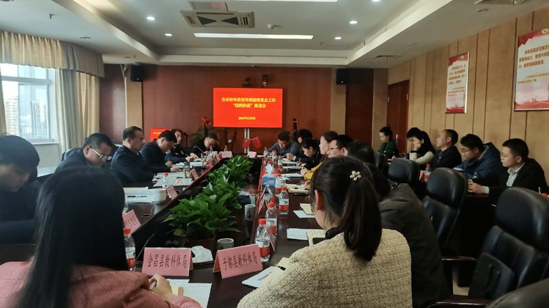 注册消防工程师培训费用主要由以下几个方面构成：